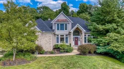 37462 Tidewater Dr, Solon, OH, 44139-7016 | Card Image