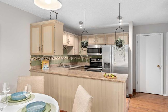 36 - 2323 Oakmoor Dr Sw, Townhouse with 4 bedrooms, 4 bathrooms and 2 parking in Calgary AB | Image 8