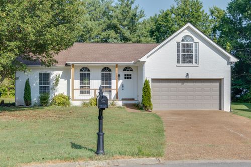 103 Hunterwood Ct, White House, TN, 37188-8052 | Card Image