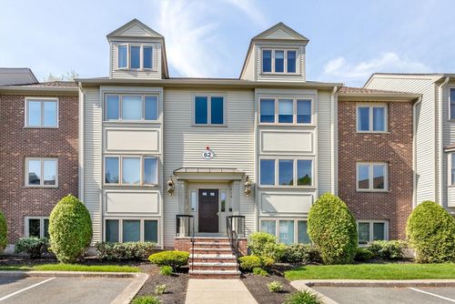 apt-j-62 Maple St, Canton, MA, 02021-2976 | Card Image