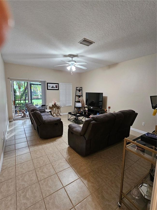 Living Room | Image 6