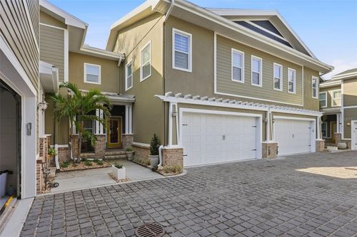 430 11th Ave Ne, St Petersburg, FL, 33701-2020 | Card Image