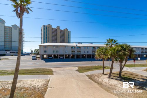920 W Lagoon Ave, Gulf Shores, AL, 36542-6352 | Card Image