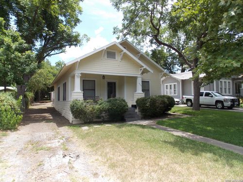959 Lee Street, New Braunfels, TX, 78130 | Card Image