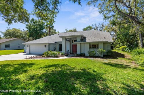 18663 Autumn Lake Blvd, HUDSON, FL, 34667-6471 | Card Image