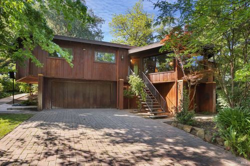 225 Fern Way, Vacaville, CA, 95688-3516 | Card Image