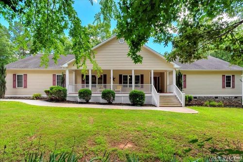 691 Hawks Nest Dr, Bracey, VA, 23919-2054 | Card Image
