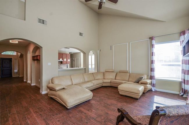 17719 Creek Bluff Ln, House other with 4 bedrooms, 3 bathrooms and 2 parking in Cypress TX | Image 7