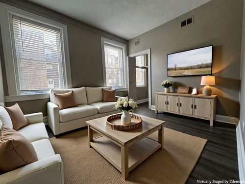 apt-1-1870 Beacon St, Brookline, MA, 02445-1803 | Card Image