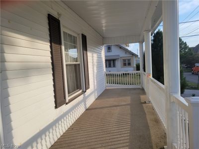 Front porch | Image 3