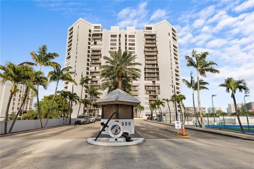 417-300 Three Islands Blvd, Hallandale Beach, FL, 33009-2893 | Card Image
