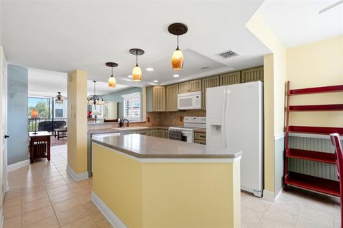 308-1328 Pasadena Ave S, SOUTH PASADENA, FL, 33707-3744 | Card Image