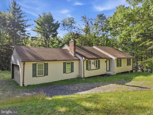 507 Starlite Ct, Stroudsburg, PA, 18360-7898 | Card Image