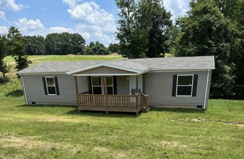 9494 Sunrise Rd, Red Boiling Springs, TN, 37150 | Card Image