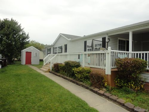 983 Tanners Lndg, Raisinville Twp, MI, 48161-4590 | Card Image