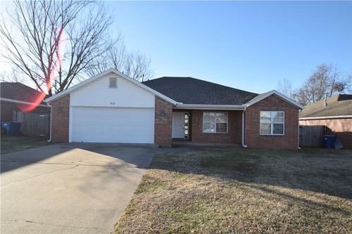 906 Sw Navajo Dr, Bentonville, AR, 72712-3675 | Card Image