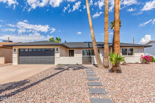 1128 E Malibu Dr, Tempe, AZ, 85282-5552 | Card Image