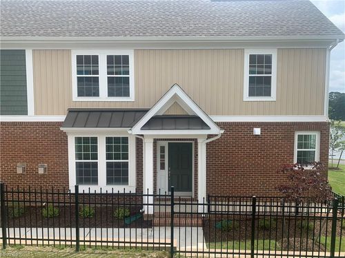 4d-1007 Robinson Rd, Suffolk, VA, 23434-5006 | Card Image