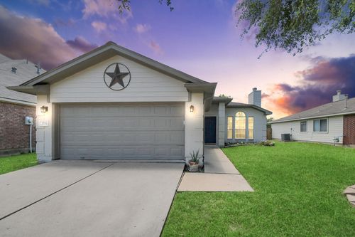 2511 Orchard Run, Fresno, TX, 77545-8797 | Card Image