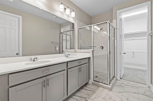 Luxurious primary bathroom | Image 16