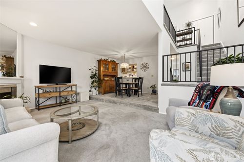 unit-46-25433 213th Ave Se, Maple Valley, WA, 98038-7537 | Card Image