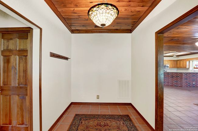 101 Ranch Rd, House other with 3 bedrooms, 3 bathrooms and null parking in Adkins TX | Image 14