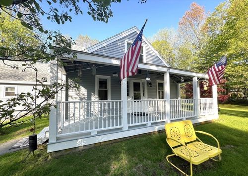 133 Main St, Sandown, NH, 03873-2609 | Card Image