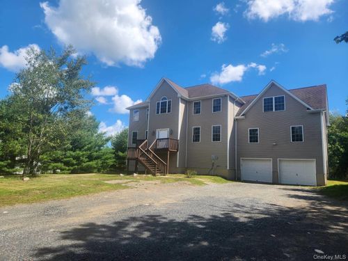 357 Mountain Rd, Bloomingburg, NY, 12721-4213 | Card Image