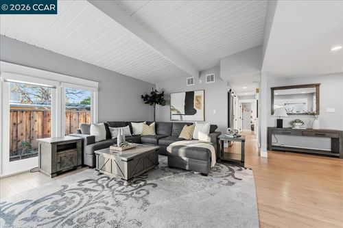 209 Towers Dr, Pacheco, CA, 94553-5113 | Card Image