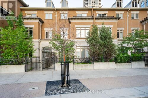 112-383 Prince Of Wales Dr, Mississauga, ON, L5B0C7 | Card Image