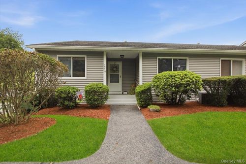 a-184 Long Hill Dr, Yorktown Heights, NY, 10598-5231 | Card Image