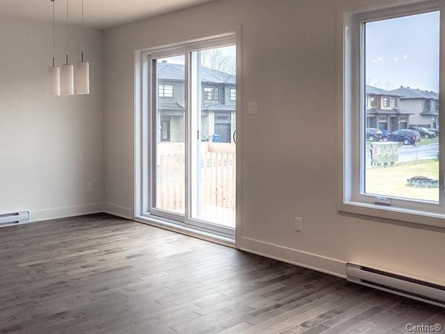 Residential Lease in Saint-Lazare 4