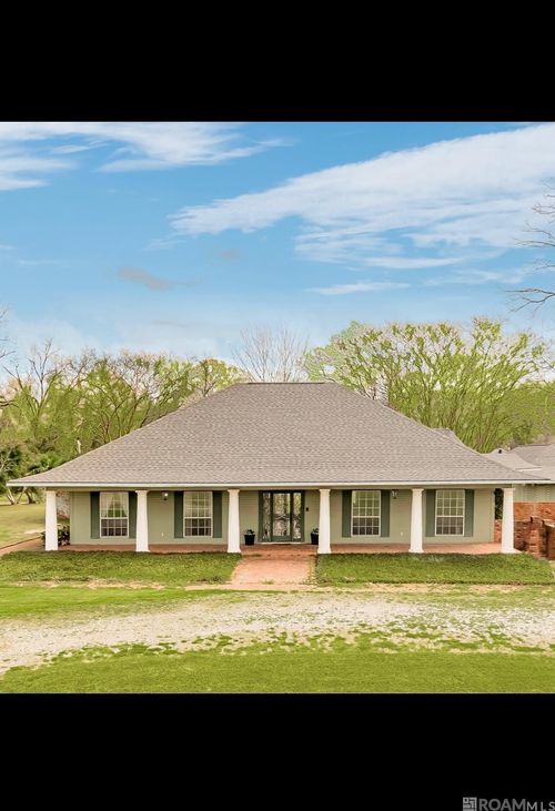 23432 Sunnyside Ln, Zachary, LA, 70791-6116 | Card Image