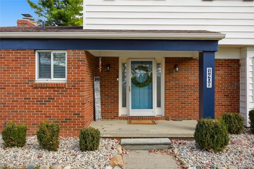 1408 N Bridge St, Linden, MI, 48451-8606 | Card Image