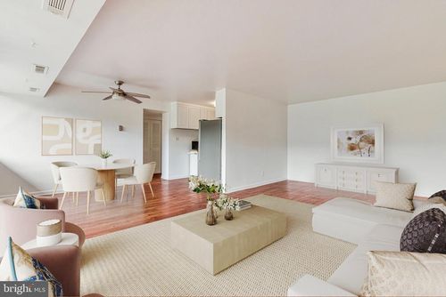 apt-203-5801 Quantrell Ave, ALEXANDRIA, VA, 22312-2739 | Card Image