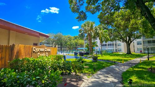 318-2650 Nw 49th Ave, Lauderdale Lakes, FL, 33313-2624 | Card Image