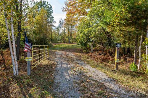 V/L S M-33, Moffatt Township, MI, 48610 | Card Image