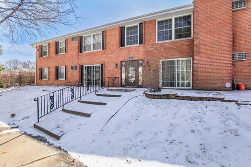 apt-3-810 Old Settlers Trl, Hopkins, MN, 55343-8039 | Card Image