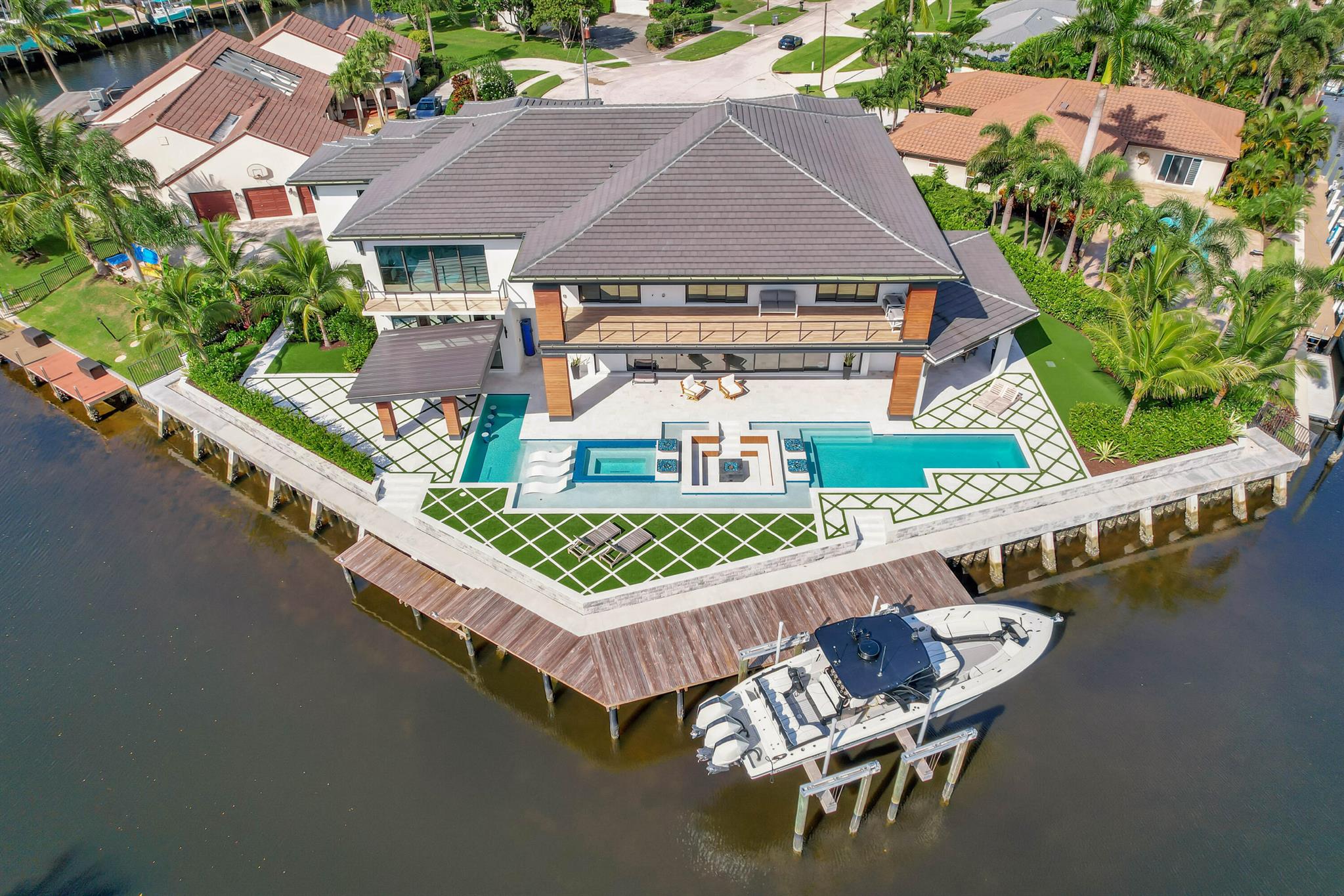 Carib Cir, West Palm Beach, FL 33410