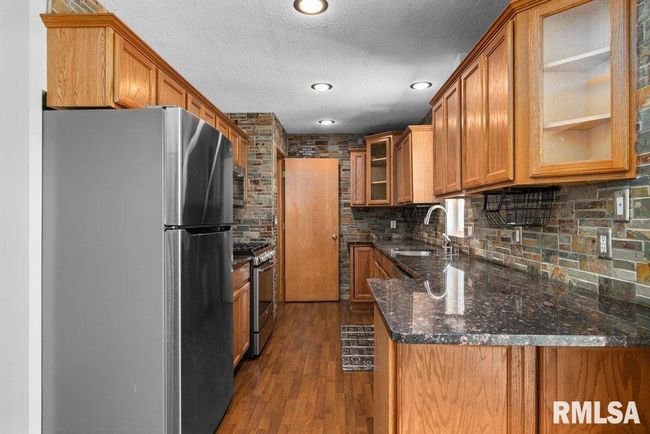 2920 E 35 Th St, House other with 4 bedrooms, 2 bathrooms and null parking in Davenport IA | Image 8