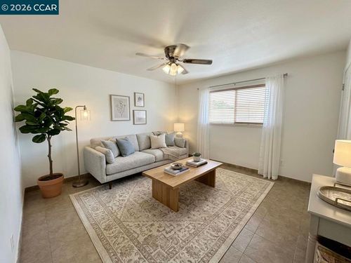 3232 Sanguinetti Ln, Stockton, CA, 95205-2545 | Card Image
