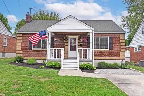 18 Crestmont Dr, Cincinnati, OH, 45215 | Card Image