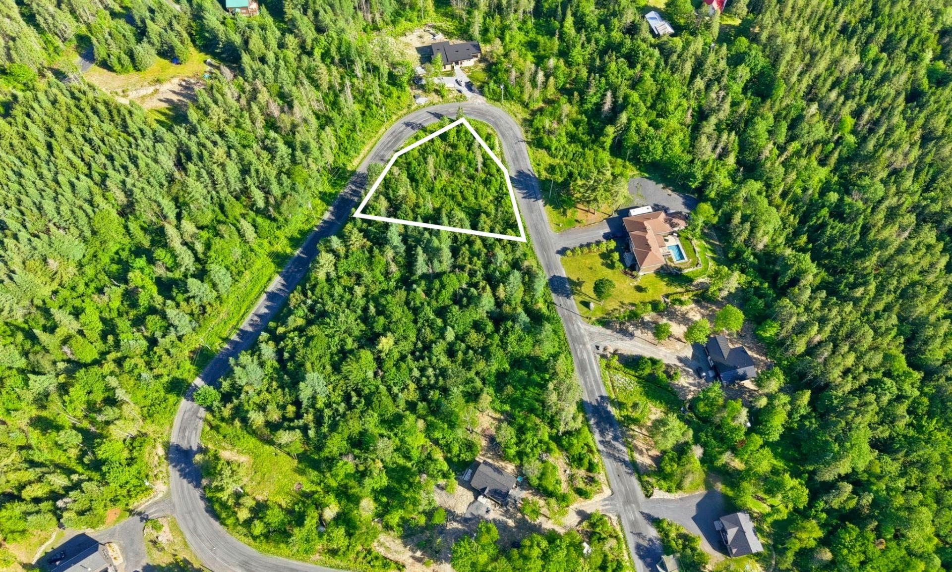 Land in Saint-Alfred 2