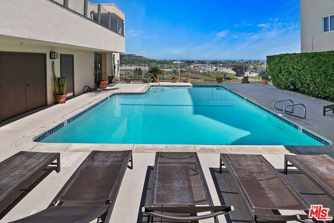 159 - 23901 Civic Center Way, Condo with 2 bedrooms, 2 bathrooms and 2 parking in Malibu CA | Image 34