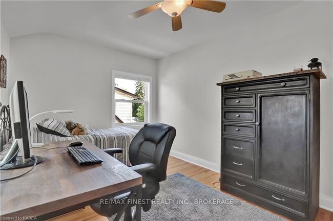 137 Hillendale Ave, House other with 3 bedrooms, 2 bathrooms and 5 parking in Kingston ON | Image 21
