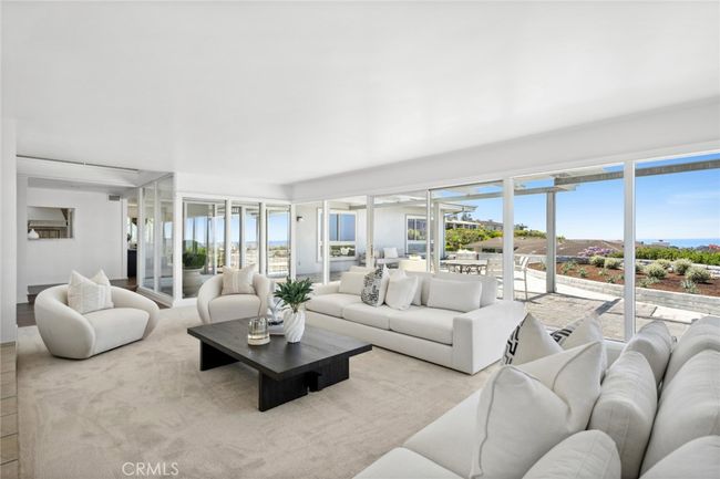 2701 Windover Dr, House other with 4 bedrooms, 3 bathrooms and 3 parking in Corona Del Mar CA | Image 14