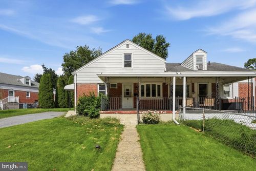906 Kingsman Rd, UPPER CHICHESTER, PA, 19061-3121 | Card Image