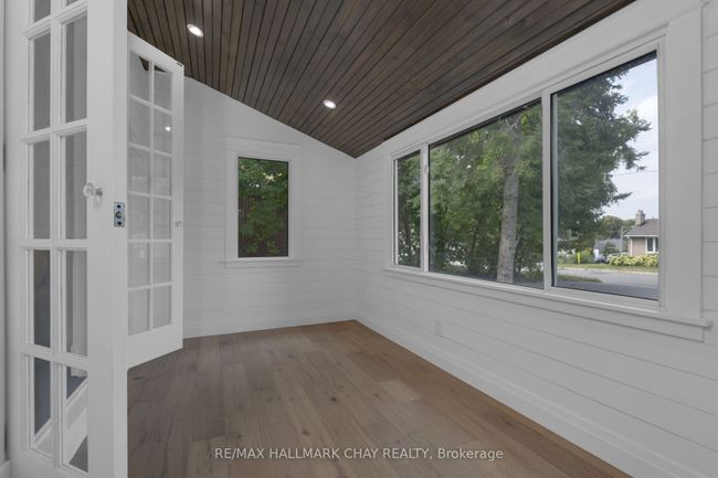 7 Napier St, House other with 3 bedrooms, 1 bathrooms and 7 parking in Barrie ON | Image 19