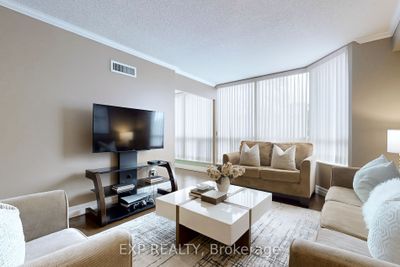 215 - 309 Major Mackenzie Dr E, Condo with 2 bedrooms, 2 bathrooms and 1 parking in Richmond Hill ON | Image 3