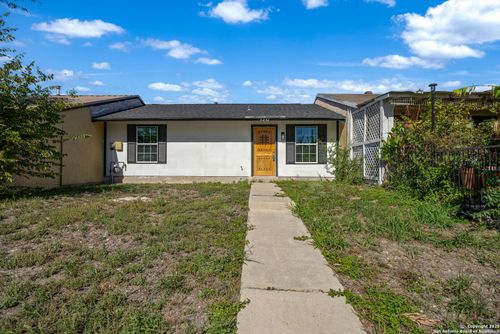 5943 Fairbrook St, San Antonio, TX, 78242-2204 | Card Image